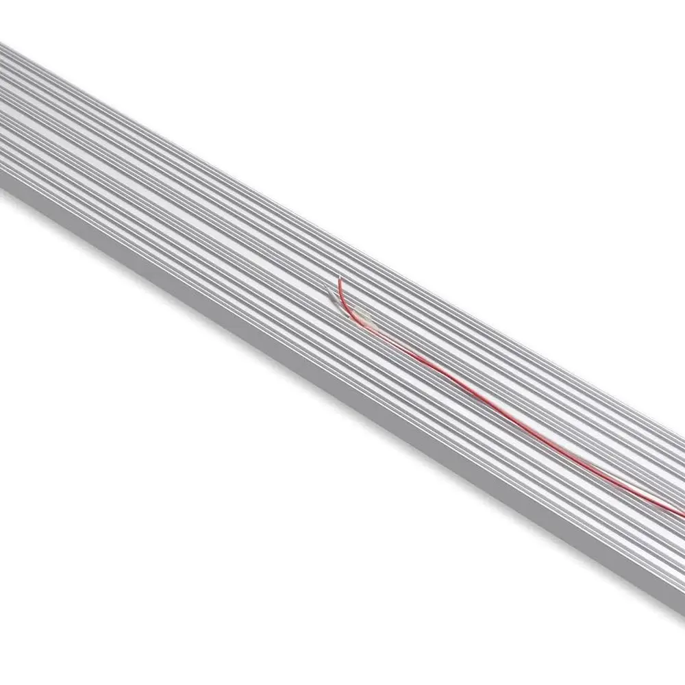 RV 密閉型トレーラー内装 LED 照明器具 33.9 インチ x 4.9 インチ 表面取り付け、6000K クールホワイト均一拡散ビーム、高光出力