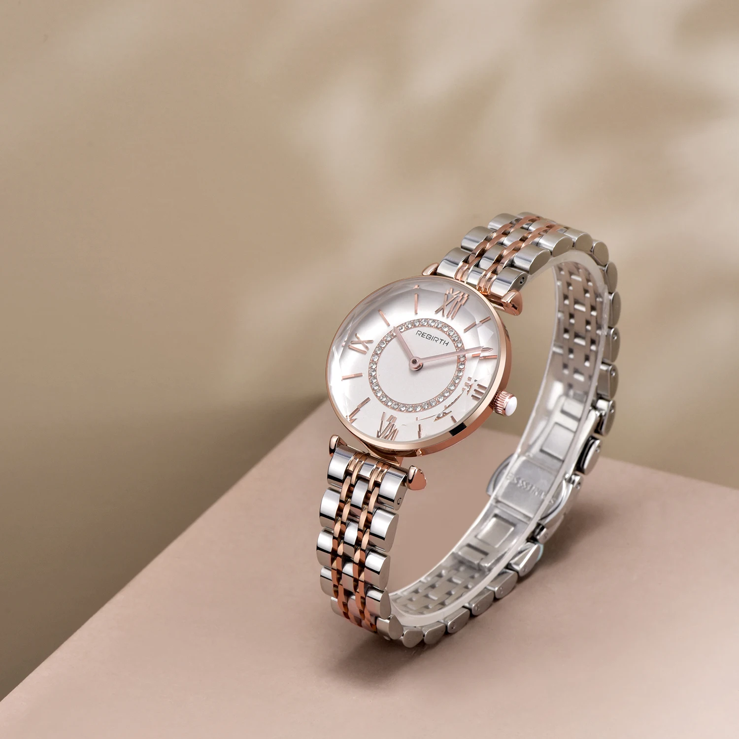 

Новые повседневные элегантные простые кварцевые часы с ремешком из нержавеющей стали