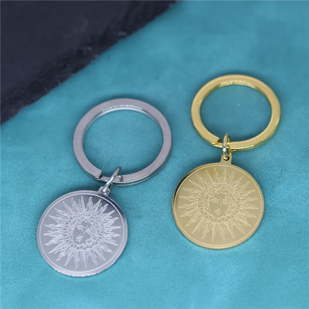 God Of The Sun Helios Amulet Pendant Keychain For Men Women Stainless Steel Ancient Greek Jewelry Key Chains Talisman Gift