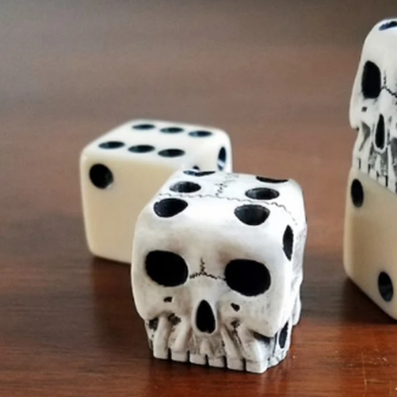 Skull Dice Casual Party Board Game Toy Role Tools