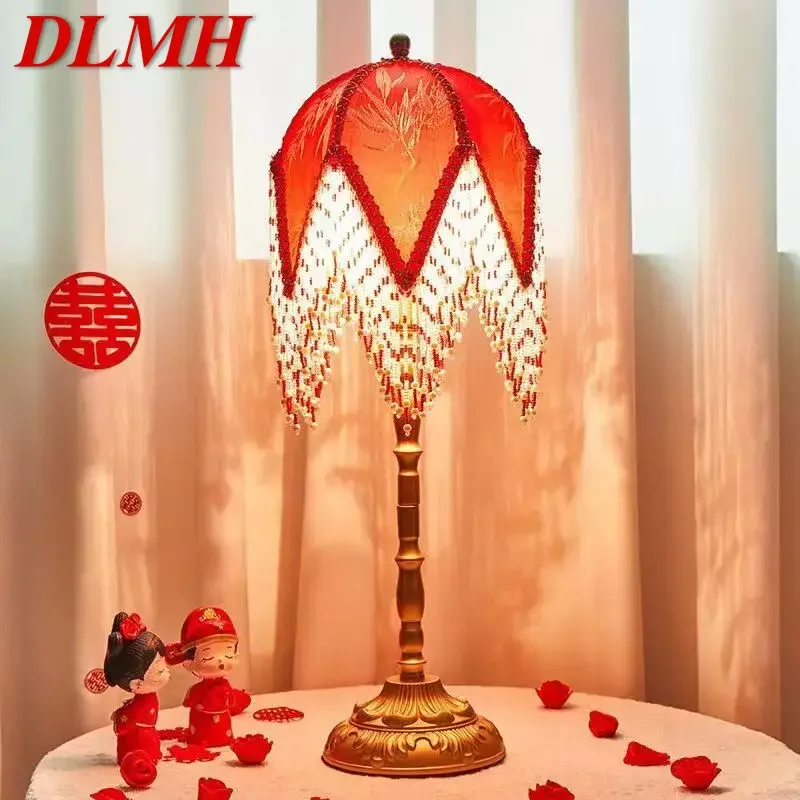 

DLMH Red WeddingTable Lamp American Retro Living Room Bedroom Villa French Pastoral Creative Tassels Desk Light