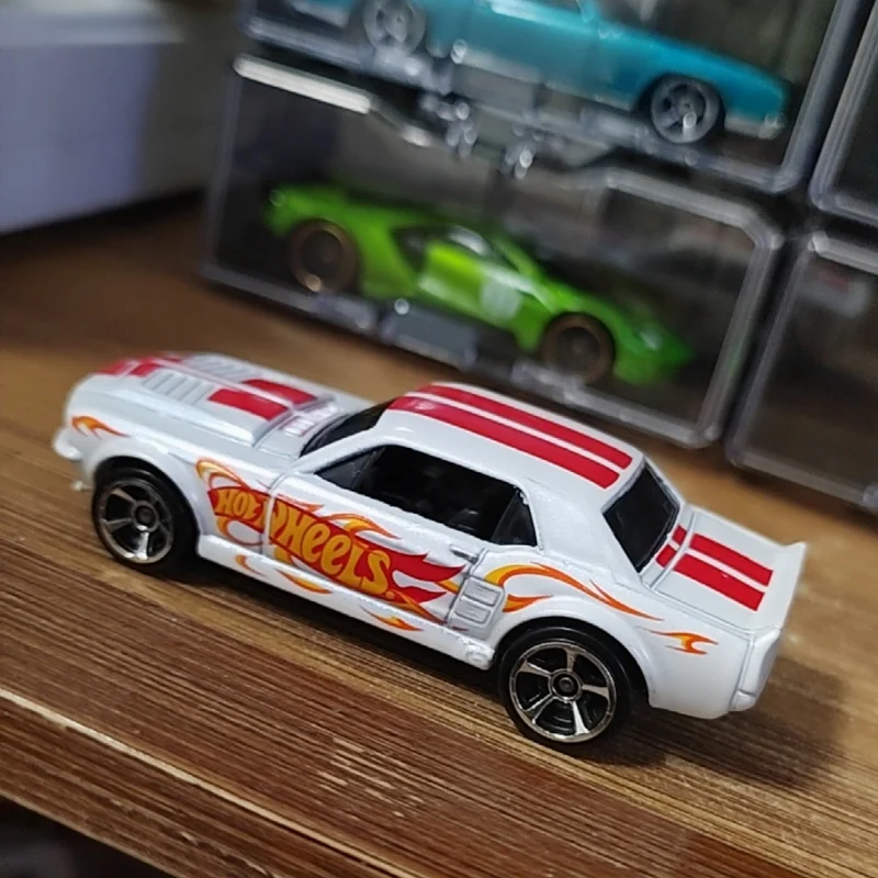 Hot Wheels-coche de juguete deportivo, pista de coche de aleación, juguete para niño, modelo de coche de carreras F1, lote 2025e, regalos para niños, sorpresa de cumpleaños