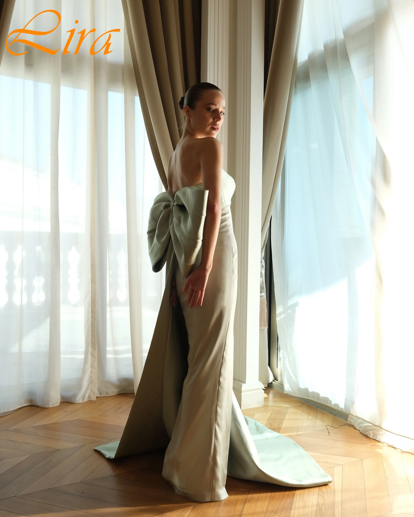 맞춤형 스트랩리스 민소매 우아한 이브닝 드레스 클래식 섬세한 셀러브리티 가운 패션 고품질 파티 드레스