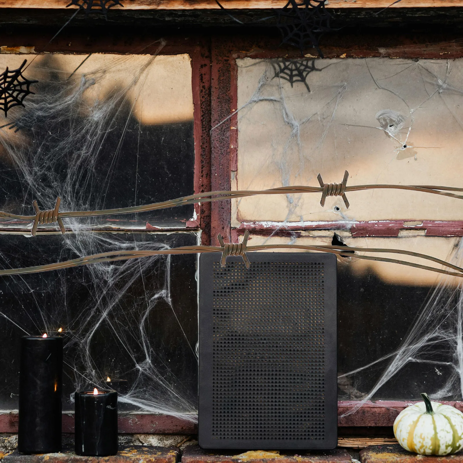 

8.2Ft Simulation Plastic Chain: Realistic Fake Barbed Wire For Halloween Decorations Haunted House Horror Room Indoor Outdoor