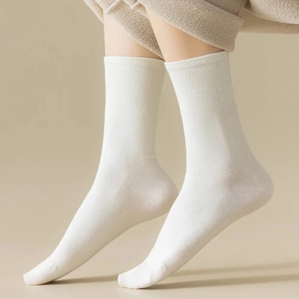 5 أزواج من الجوارب النسائية منتصف أنبوب مكدسة الجوارب بلون مسطح القاع الجوارب غير رسمية أبيض وأسود الربيع والخريف الجوارب #3
