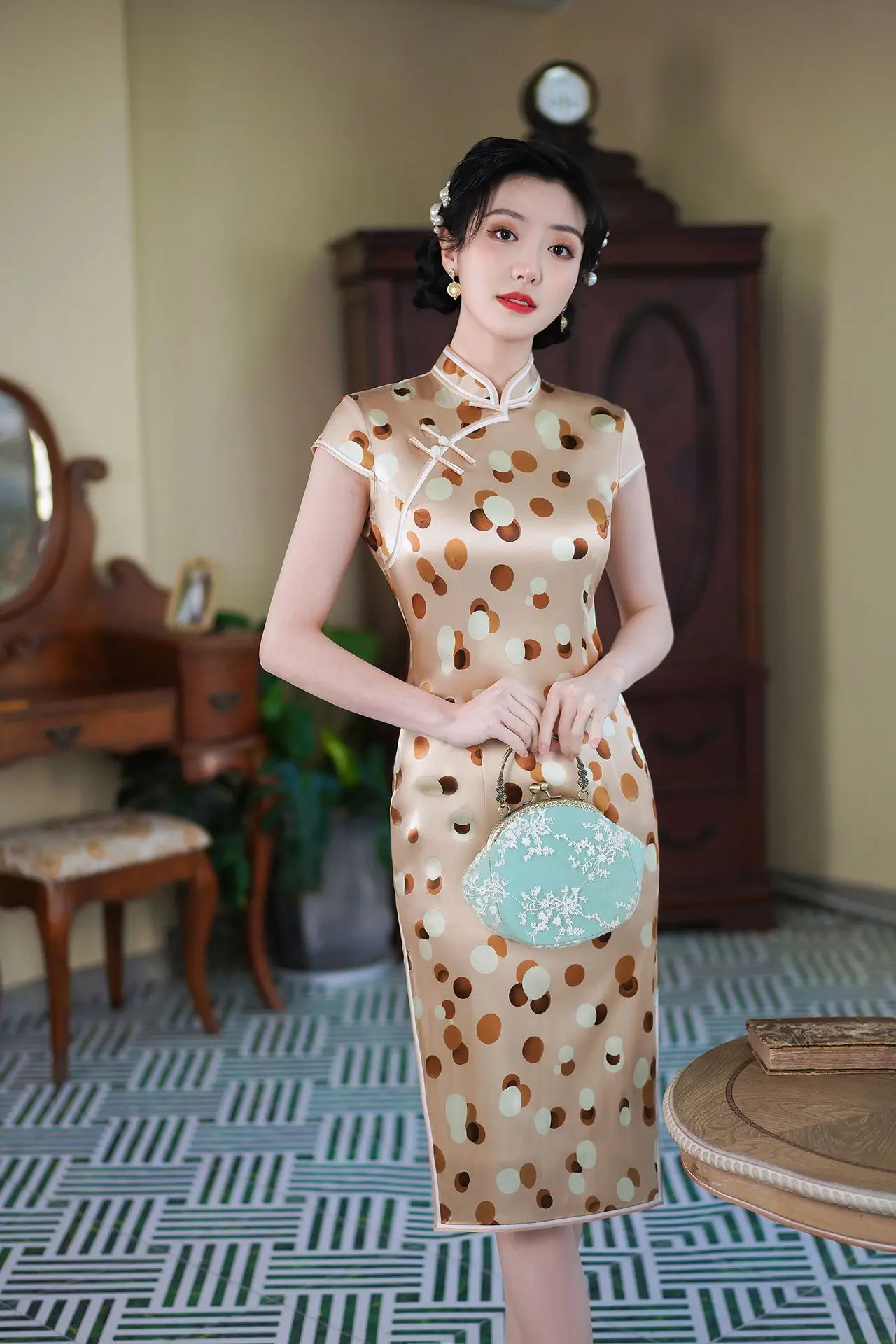 High Quality Real Silk Qipao Cheongsam Top Skirt Dress Sexy Evening Wear Lady Literary High-End Special-Interest Design