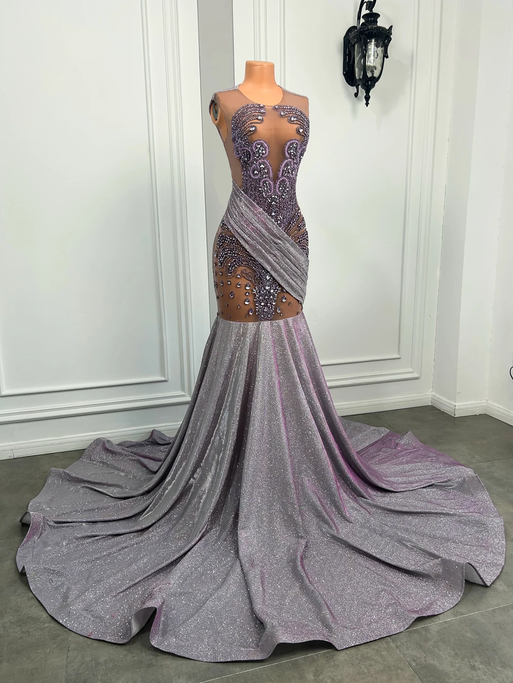 2026 Luxury Lavender Prom Dress for Black Girls Long Mermaid Gown with Diamond Embellishments