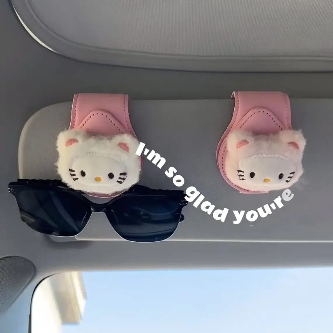 Hello Kitty Car Cute Cartoon Magnetic Lushie Glasses Clip Car Kawaii Storage Decorative Sunshade Sunglasses Clip Plush Toys Gift