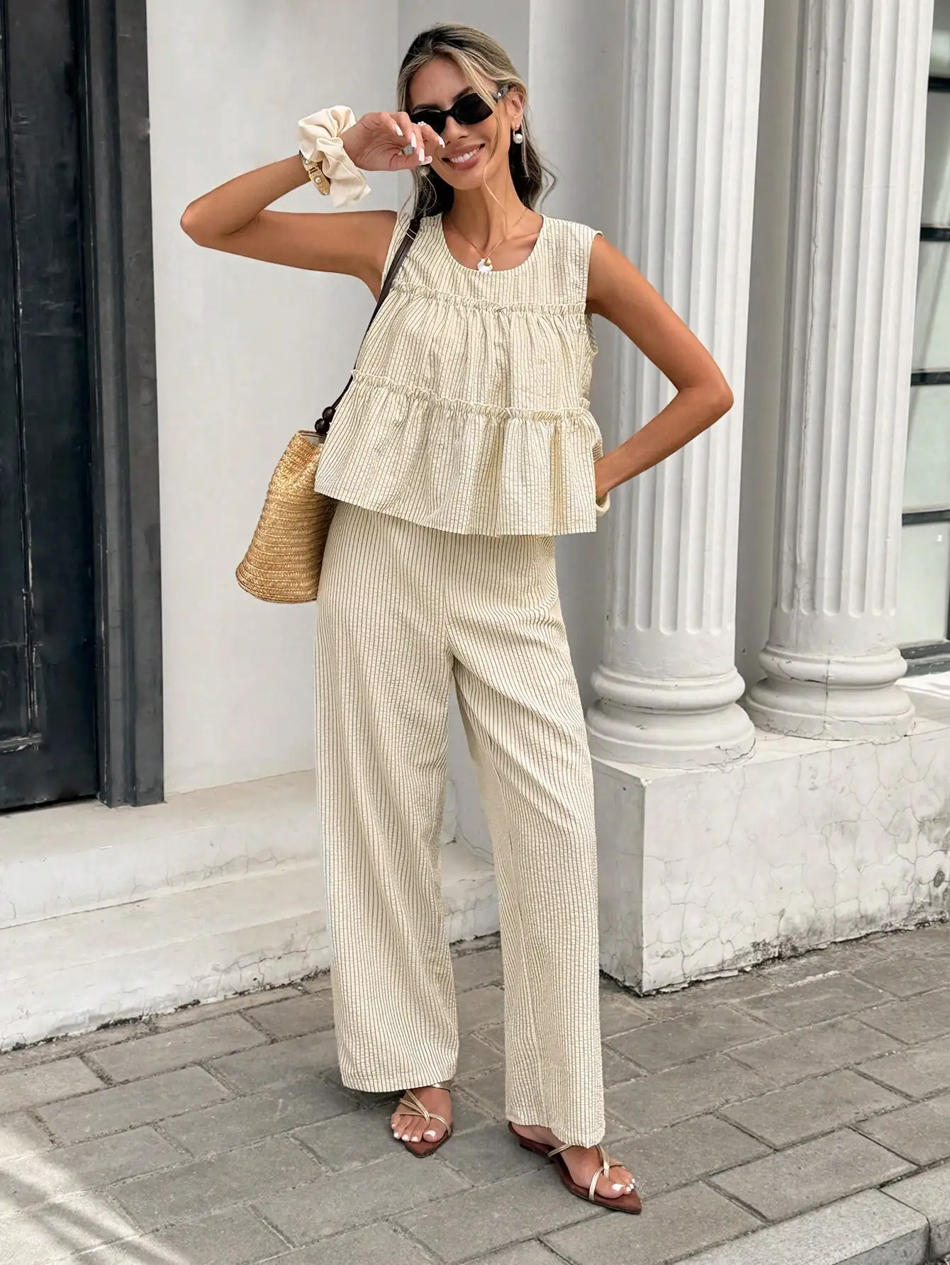 

Women's Striped Sleeveless Ruffled Top And High-Waisted Loose Pants 2 Piece Set