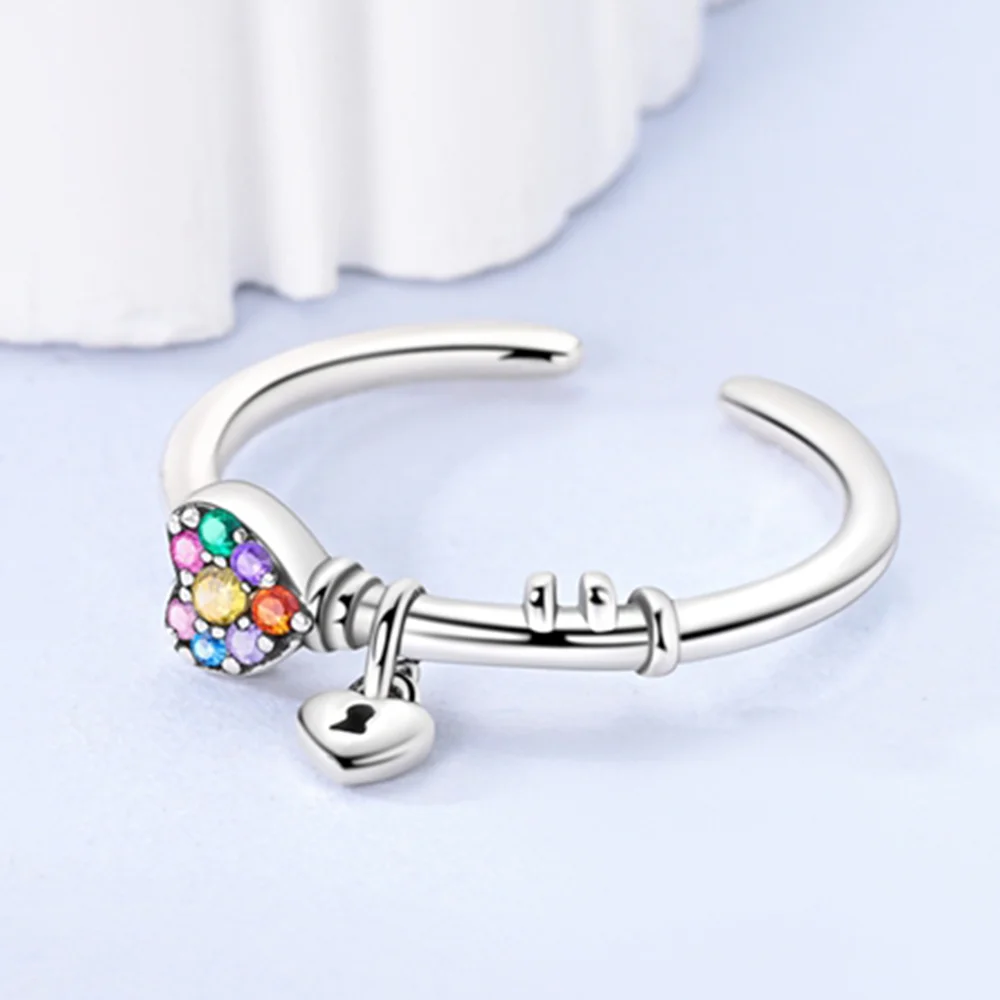 النساء سباركلي لانهائي الحب الملونة الزركون القلب قفل خواتم مجوهرات الذكرى عيد ميلاد موضة هدايا للفتيات الأم زوجة