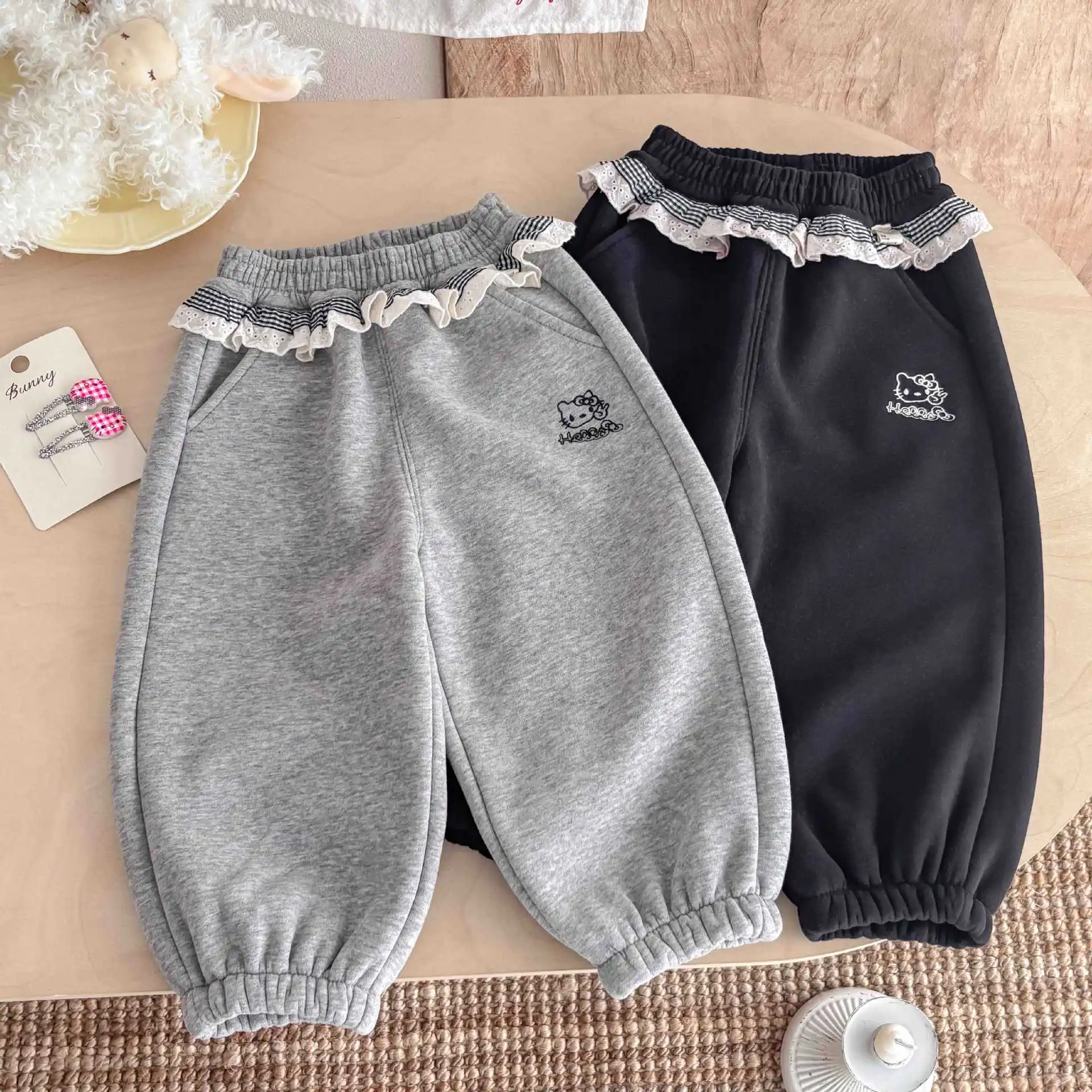 

Теплые брюки на флисовой подкладке для девочек, осенне-зимние, модные, с мультяшной вышивкой, новые, милые, с кружевными манжетами, спортивные штаны