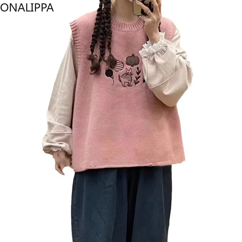 Onalippa Cartoon Kitten haftowana dzianinowa kamizelka Slouchy Style bez rękawów Kawaii sweter kamizelka koreański kontrastowy słodki sweter