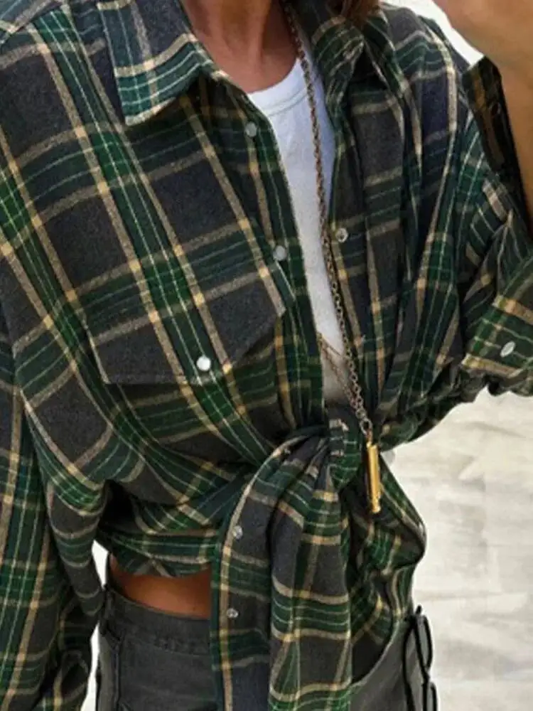 

Retro Style Versatile Lapel Loose Fitting 2024 Autumn Plaid Long Sleeved Pocket Women's Shirt