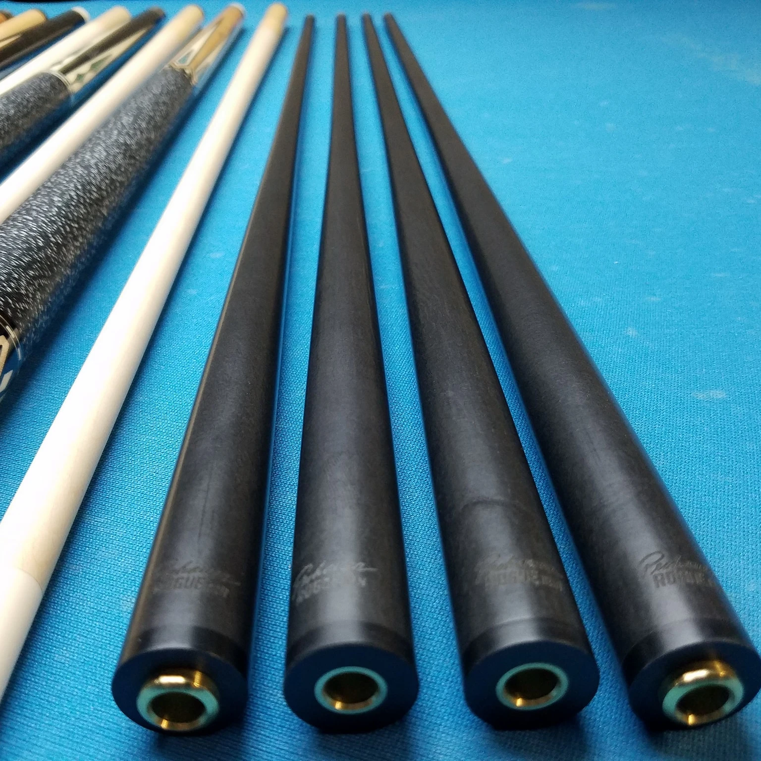 

Carbon Fiber Pool Cue Shaft, 11.8mm/12.2mm/12.4mm/12.5mm, High Strength for Snooker & Billiard