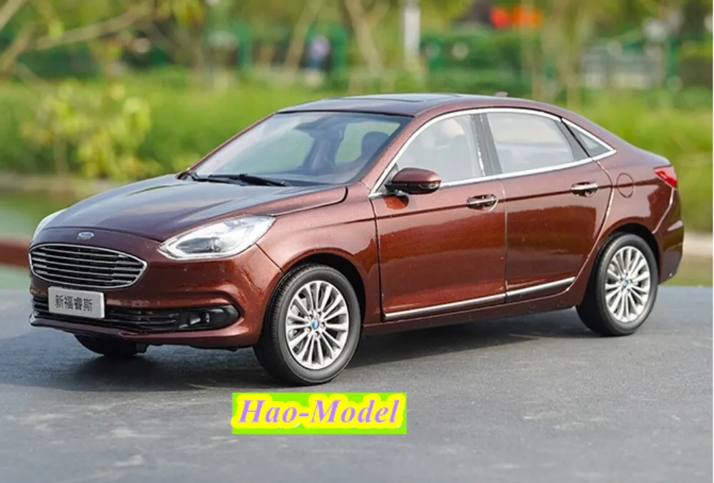 Carro em Miniatura 1:18 CHANGAN FORD ESCORT Modelo 2019, Coleção de Presentes em Metal Diecast Vermelho