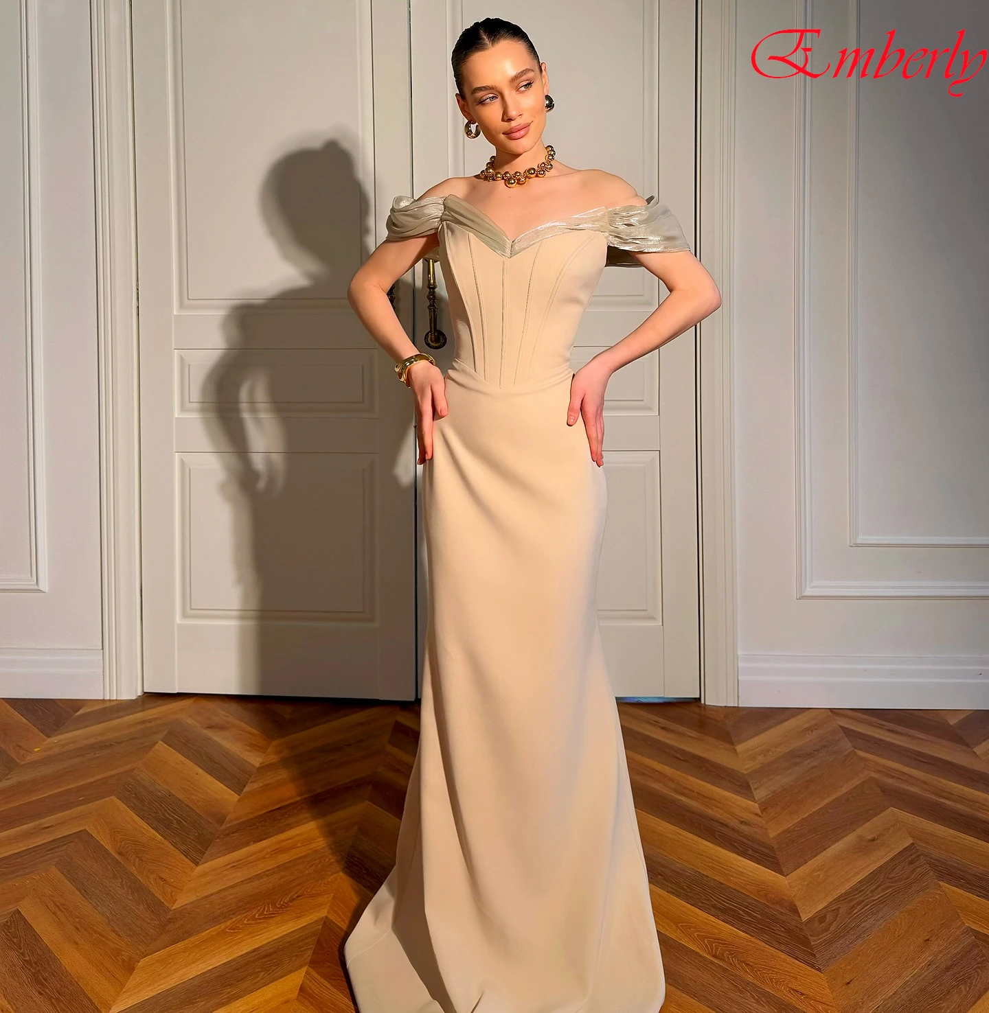 

Customized Straight Boat Neck Elegant Formal Evening Dress and High Quality Delicate Party Gowns Temperament Prom Dresses