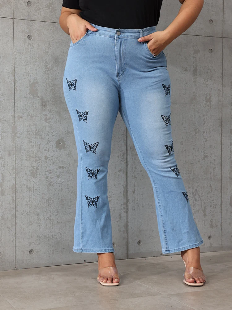 Vintage Butterfly Print Jeans Women Fashion Casual Comfort Mid Waist Stretchy Trouser Worn In All Seasons Plus Size Rozkloszowane spodnie