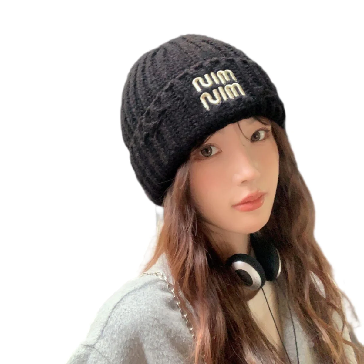 2024 New Luxury Brand Letter Embroidered Balck Knitted Hat For Women Men Fall Winter Warm Casual Student Couple Beanies Skullies