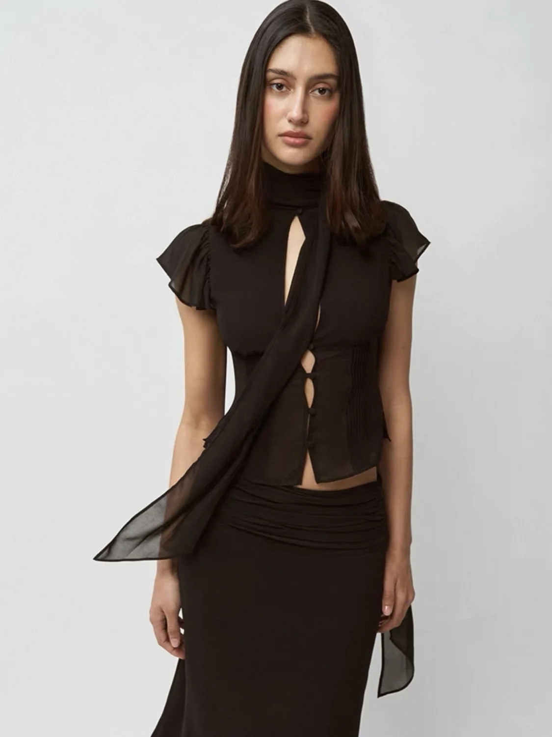 GUIZIO بلوزة خصر مجوفة + تنورة متوسطة الطول بطيات تنانير تناسب الملابس النسائية