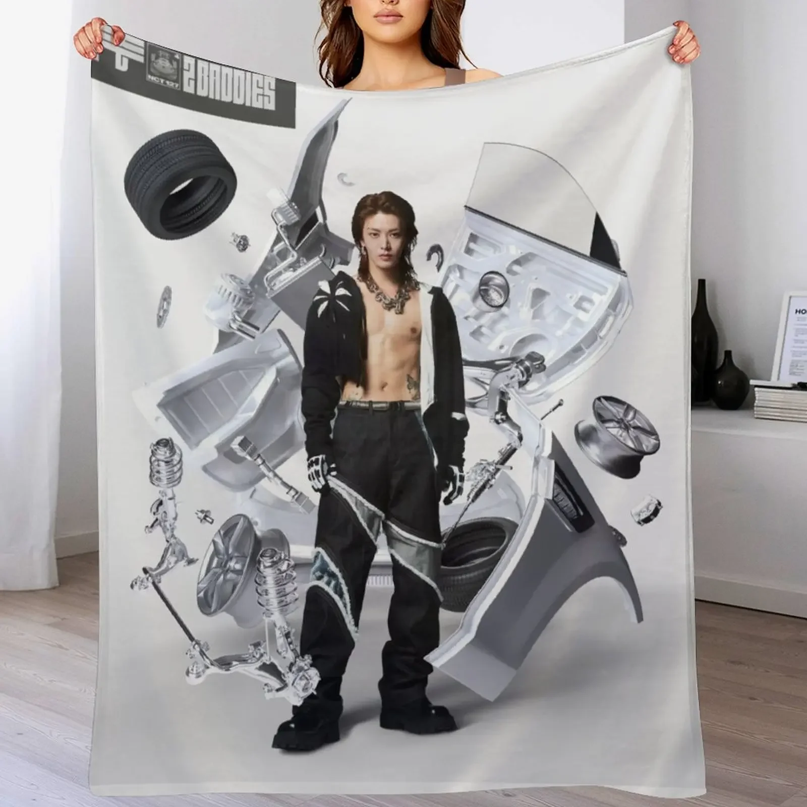 

Yuta - 2Baddies Throw Blanket Versatile Cozy Throw Blanket for All Occasions