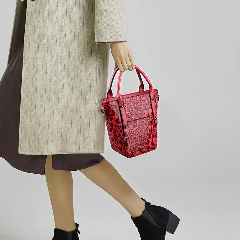

Classic Bucket Shoulder Bag 3D Embossed Printed Small Pocket luxury brands Sac Luxury Designer Handbag Women Retro Crossbody Bag