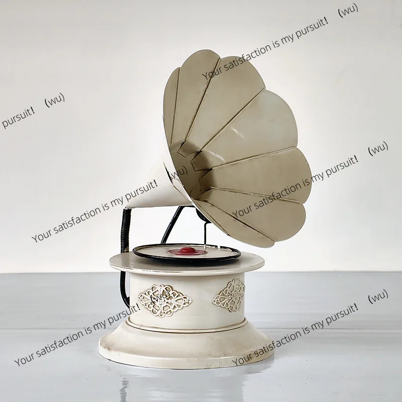 European retro phonograph metal handmade model ornament creative home nostalgic jewelry handicrafts film and television props