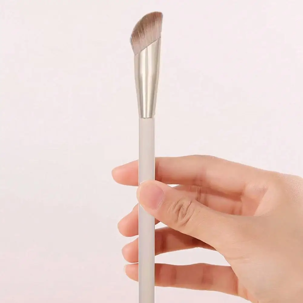 فرش مكياج كريم أساس سائل كونسيلر أحمر الخدود فرشاة رأس مائل للوجه كونتور أداة مكياج احترافية #4