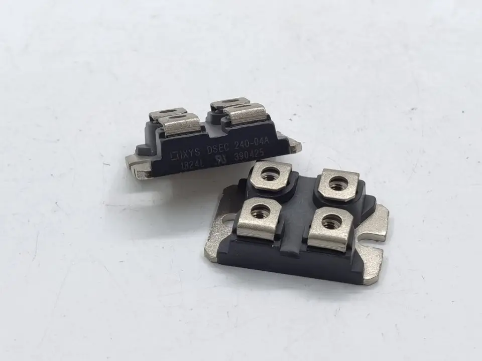 DSEC240-06A DSEC240-04A DSEI2X101-12A DSEI 2X101-12A FREE SHIPPING NEW AND ORIGINAL MODULE