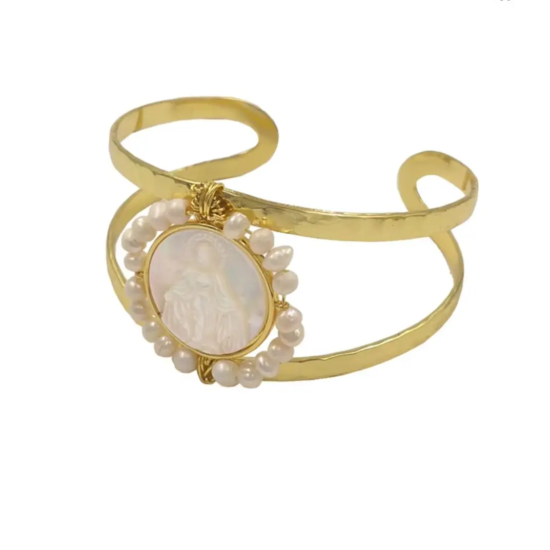 WT-MPB132 White Shell Religious Lover With Pearl Beads Paved And Yellow Brass Hollow Design Classic Cuff Bangle