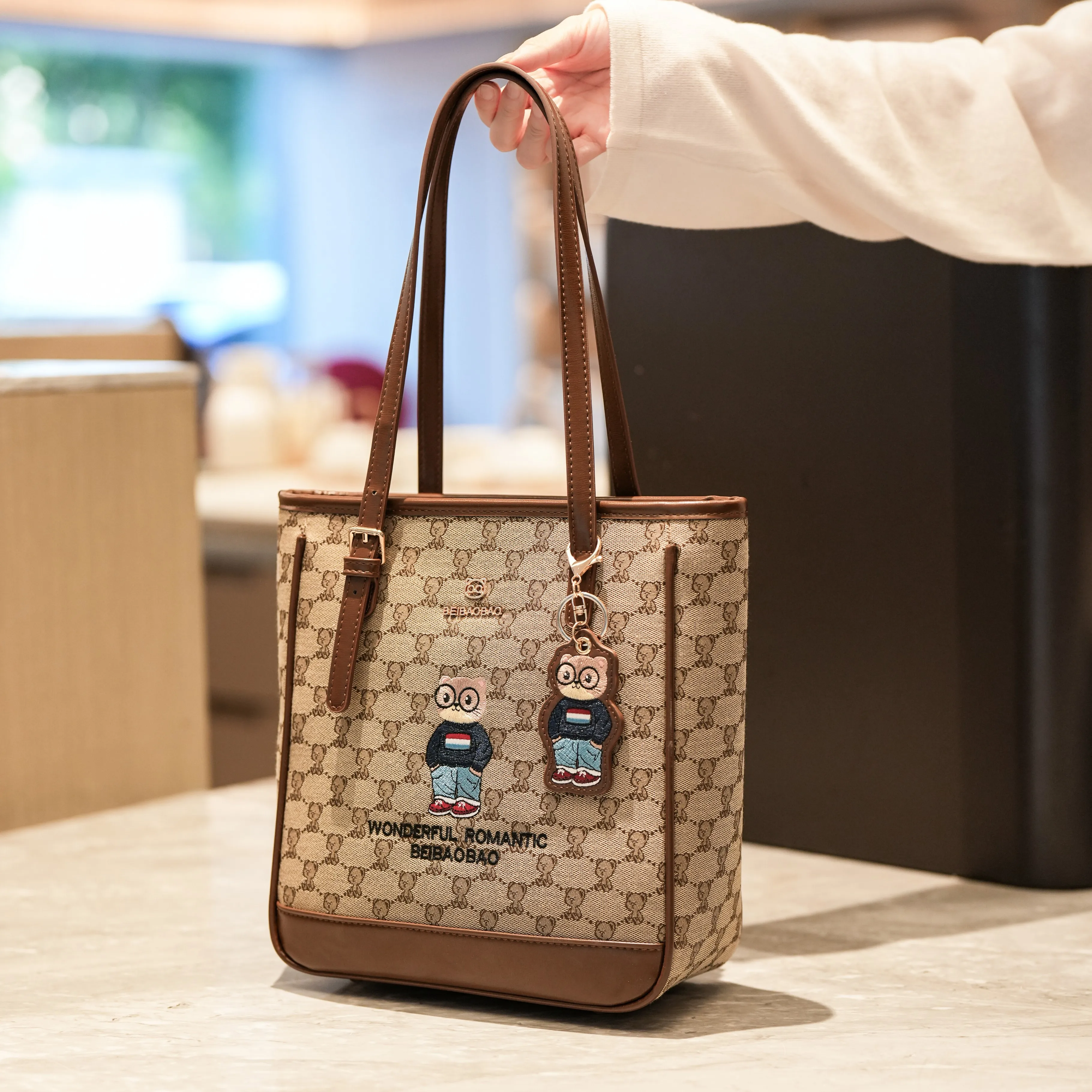 

Women's Shoulder Bag with Bear Embroidery Classic Large Capacity Commuter Tote Bag Fashionable And Practical Ladies Bag