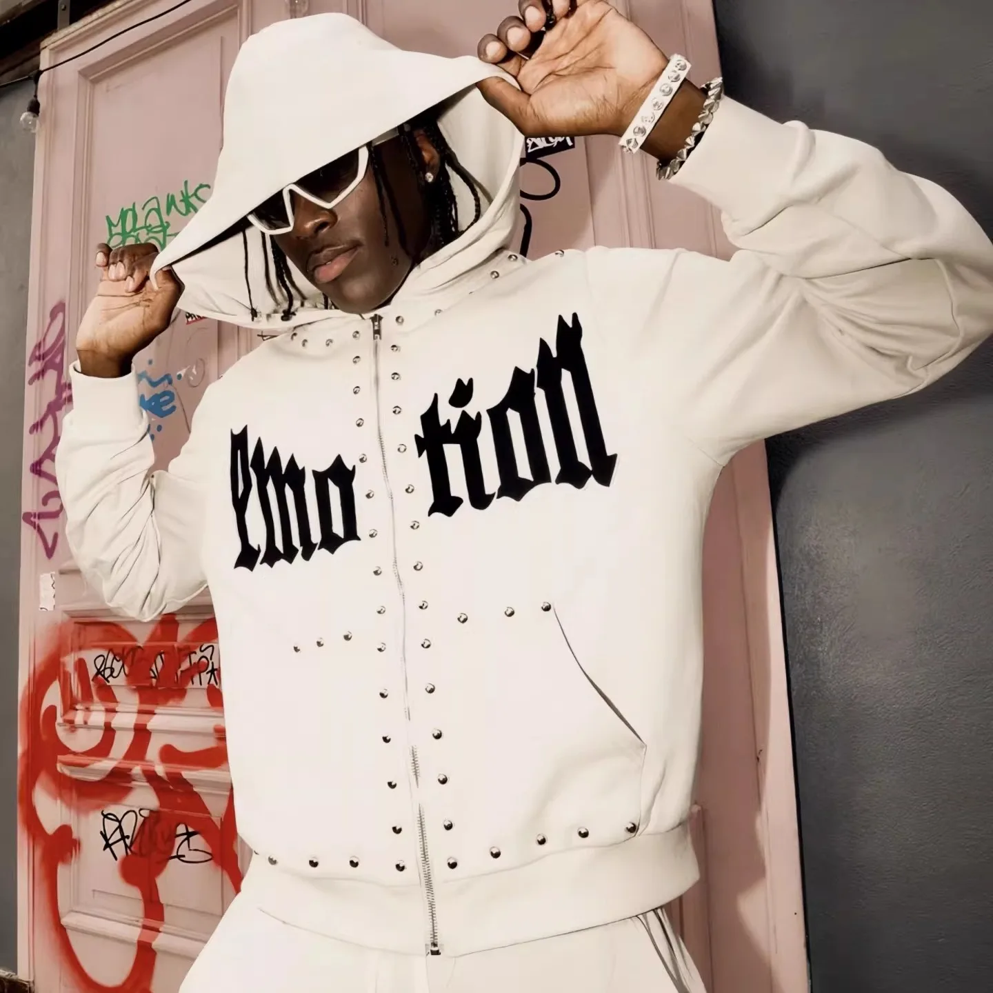 

Mixed Emotion American High Street Embroidered Sweatirt Casual ex Set Rivet Patchwork Hoodie Youth Warm ort Sle