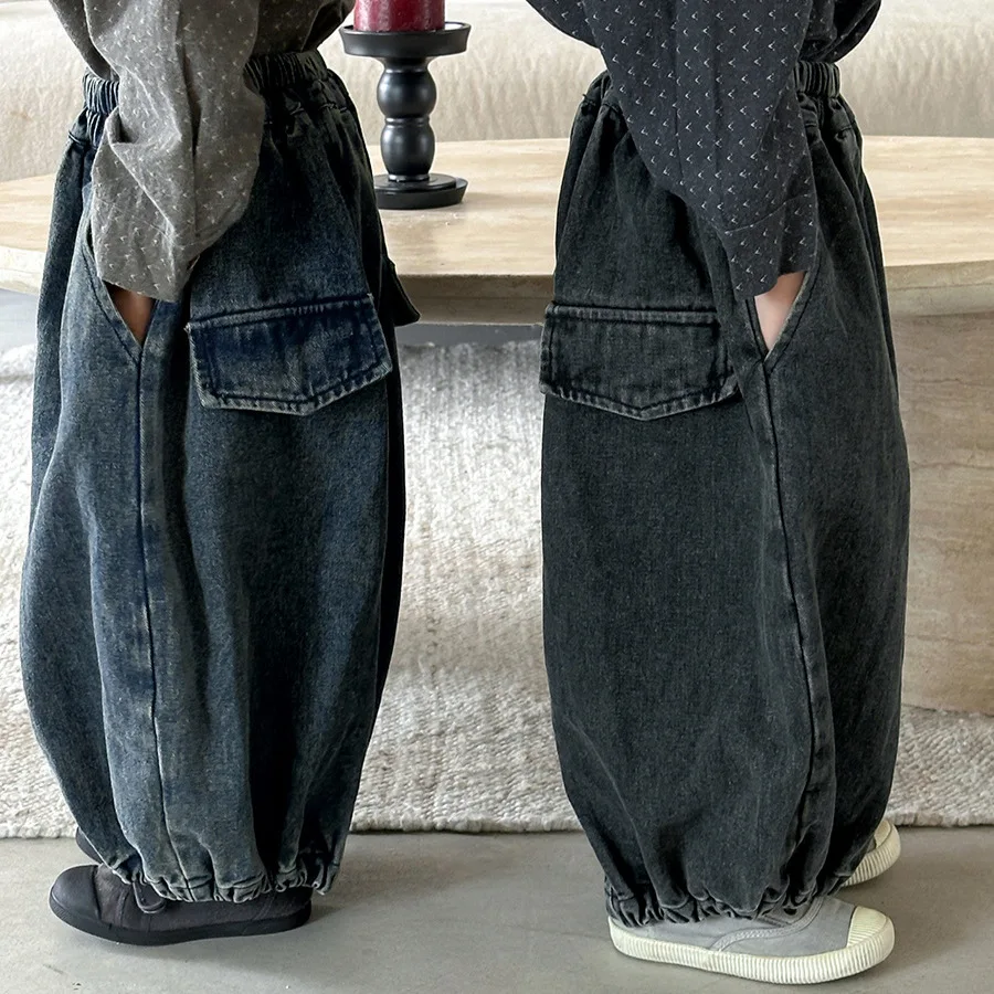 6875 جينز للأطفال 2025 خريف وشتاء جديد للأطفال الأولاد جينز وبنطلون مريح بأرجل بنطلون بناتي