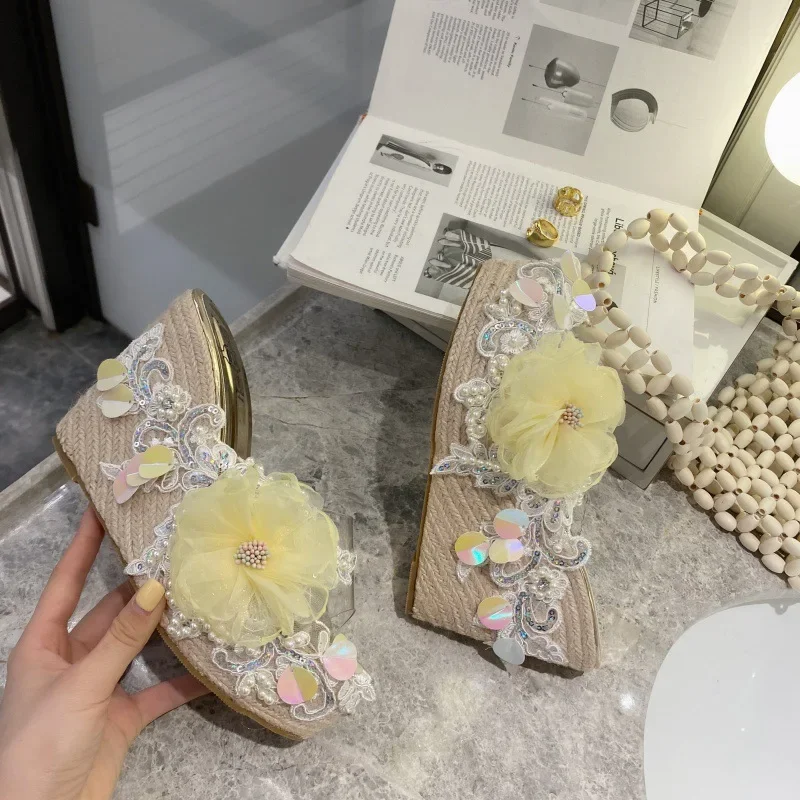 

New Summer Flower Decoration Platform Wedges Sandals Women Fashion Silver High Heels Female Summer Gold Shoes Size 34-40