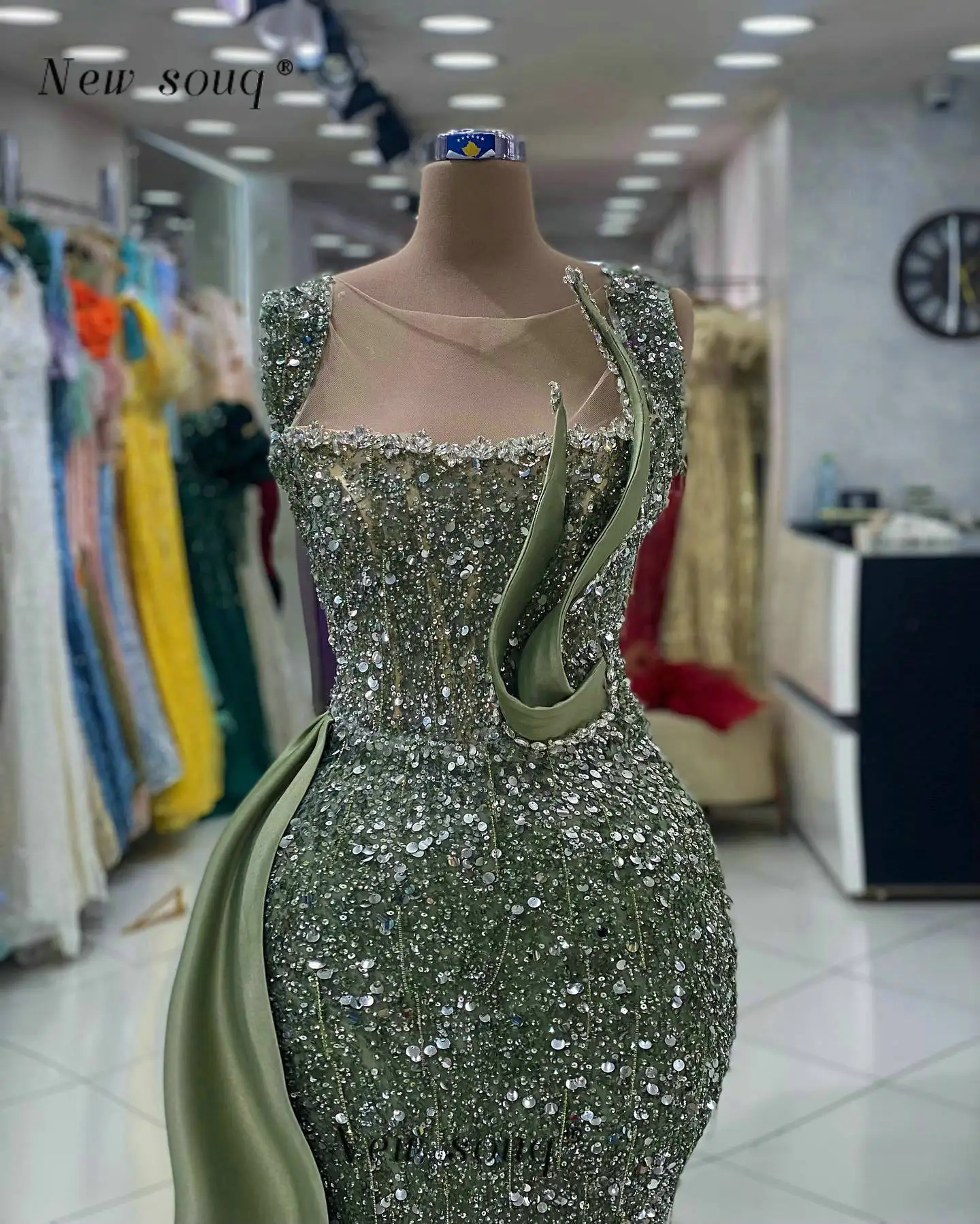 Elegant Olive Green Sequins Evening Dresses with Satin Side Trail Classy Formal Occasions Vestidos De Gala Birthday Party Gowns