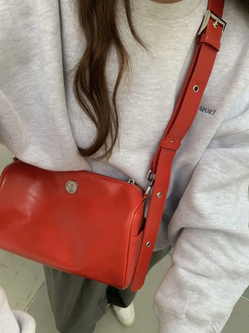 JIAERDI Retro Red Pillow Messenger Bag Women New Autumn Vintage Leather Cylinder Y2k Bags Female Casual Crossbody Bags Aesthetic