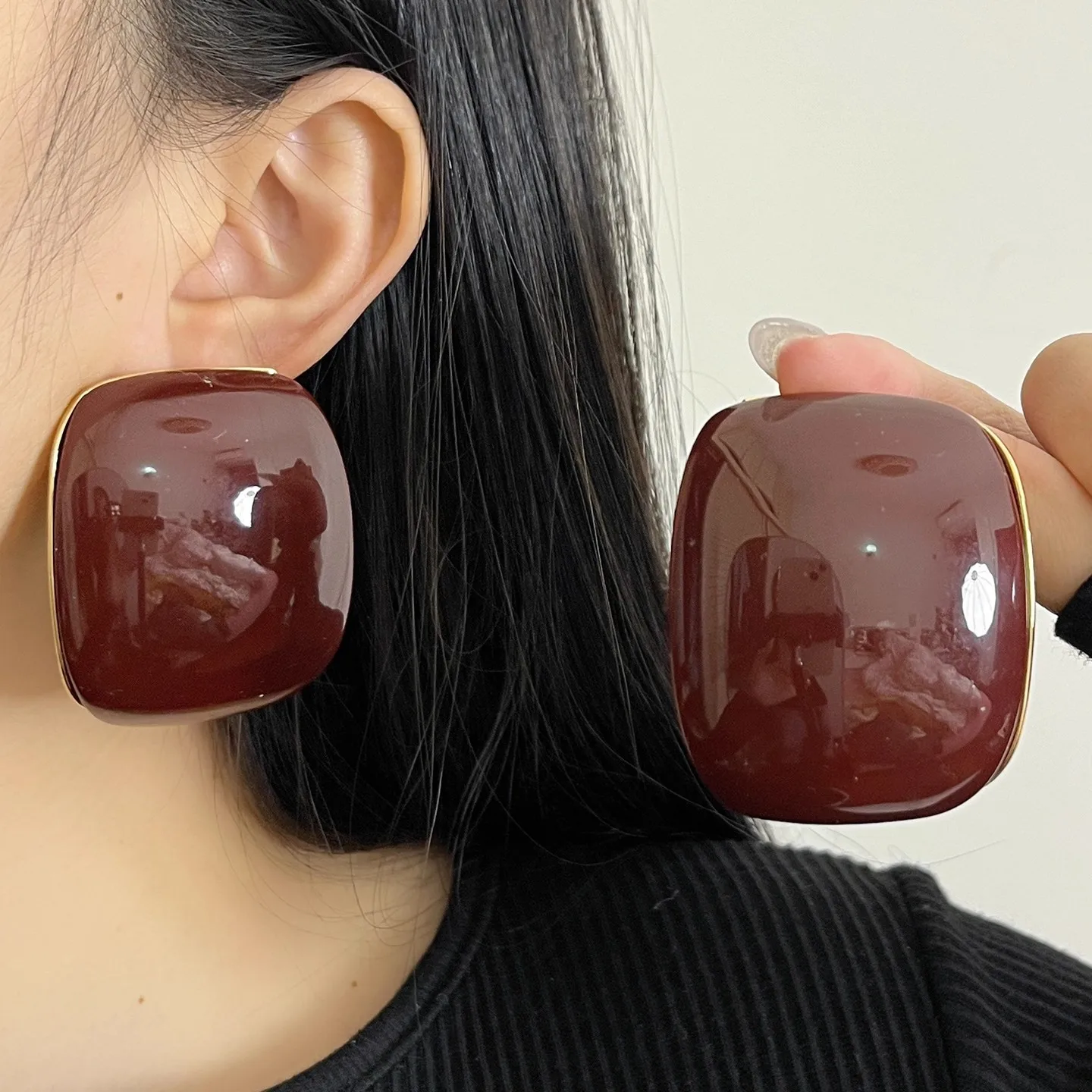 

Vintage Exaggerated Geometric Square Resin Large Earrings for Women Europe And America Personality Party Jewelry Gifts