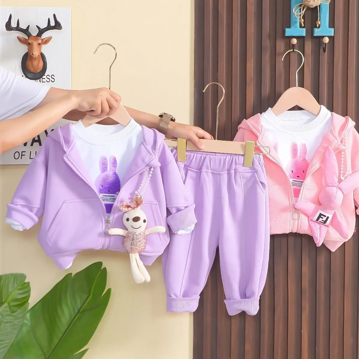 Conjunto de ropa de dibujos animados para niñas, abrigo informal, camiseta, pantalones, conjunto de 3 piezas, trajes para niños, primavera y otoño,