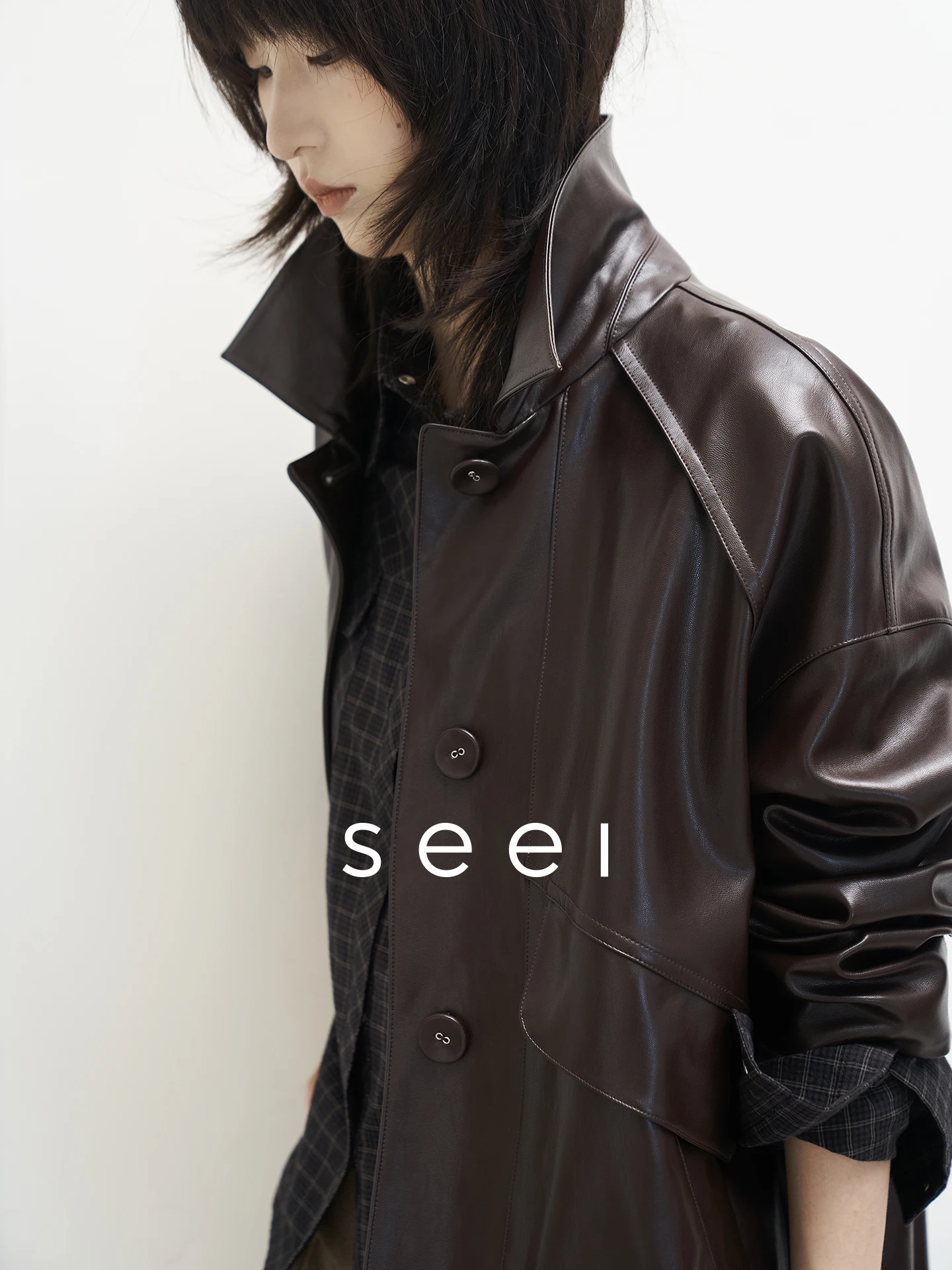 Seei レディース ヴィンテージ スレ オイル ワックス レザー ジャケット ショルダー インサーション グロッシー ラペル コート PU レザー ロング スリーブ レギュラーフィット