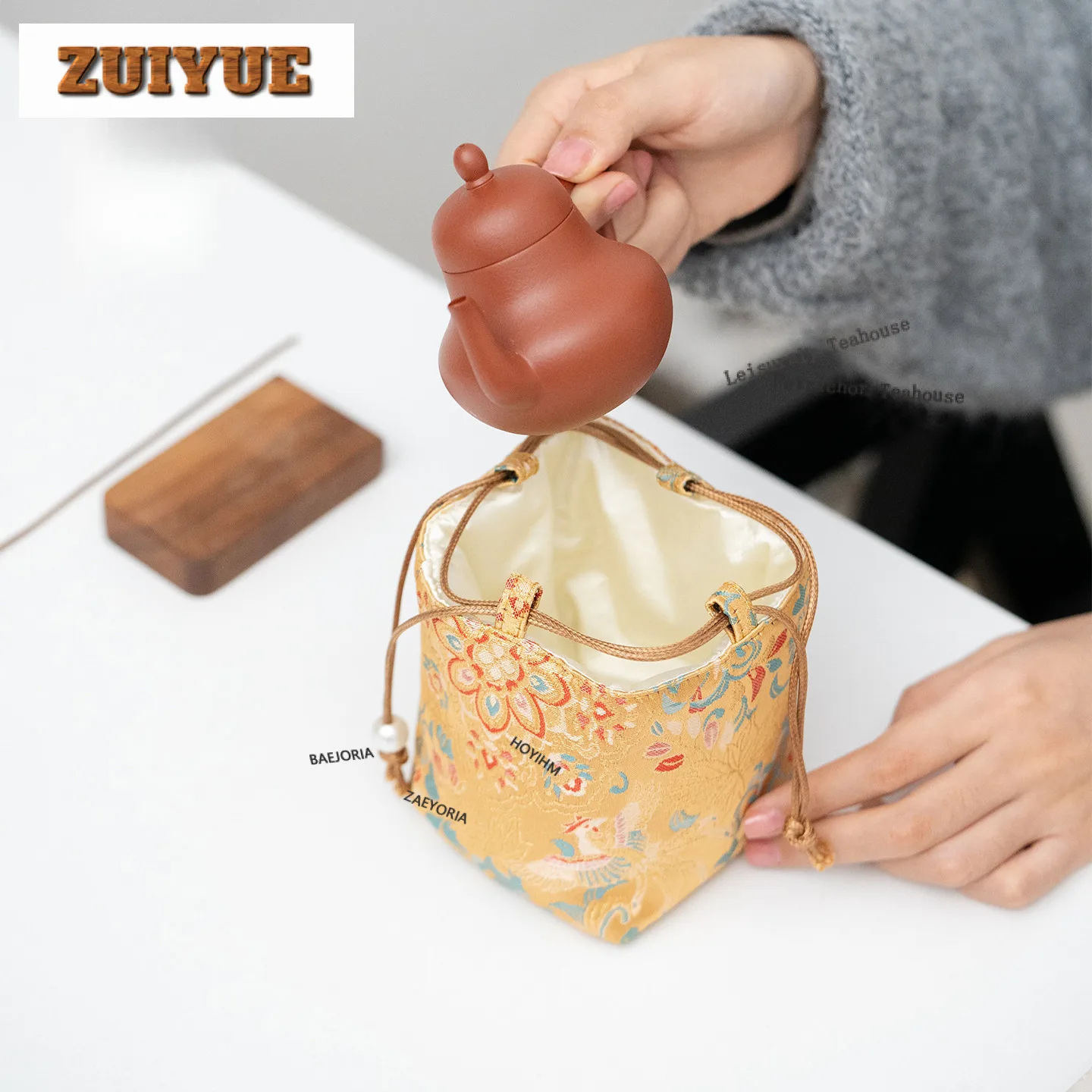 Baoxiang Flowers Brocade Cloth Tea Cozies Zen Tea Cozy For Teapot Hand Bag Travel Tea Set Bag Tableware Accessories Decoration