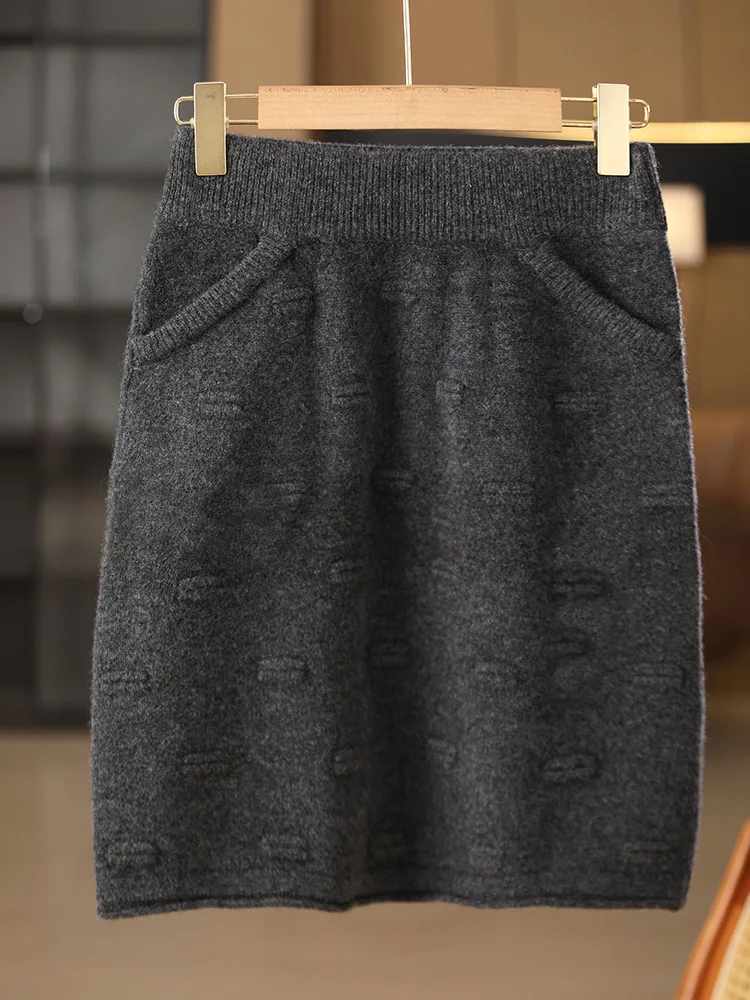 New Fashion Women Mini Slim Fit Wool Skirt Autumn Winter 100% Merino Wool Knitwear Above Knee Skirt Elastic Design Short Skirt