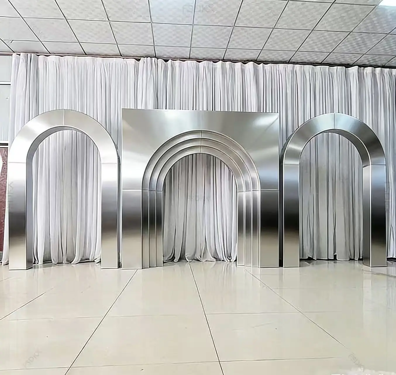 FSDKX White 3PCS Arch Backdrop Stand Wedding Events Metal Wedding Backdrop Stand Made in China