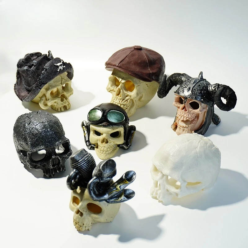 

Fish Tank Aquarium Skull Landscaping Breeding House Dodging Climbing Pet Box Set Pirate with Hat. Halloween Decoration for Home