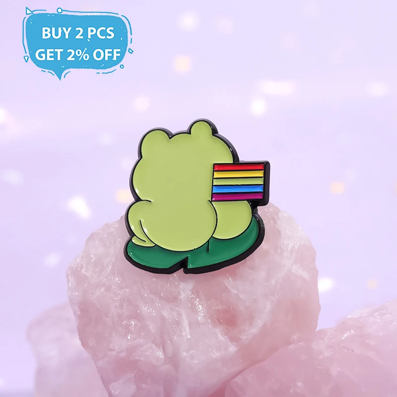 Cute Green Frog Enamel Pins Custom LGBT Rainbow Flag Brooches Lapel Badges Animal Jewelry Gift for Friends