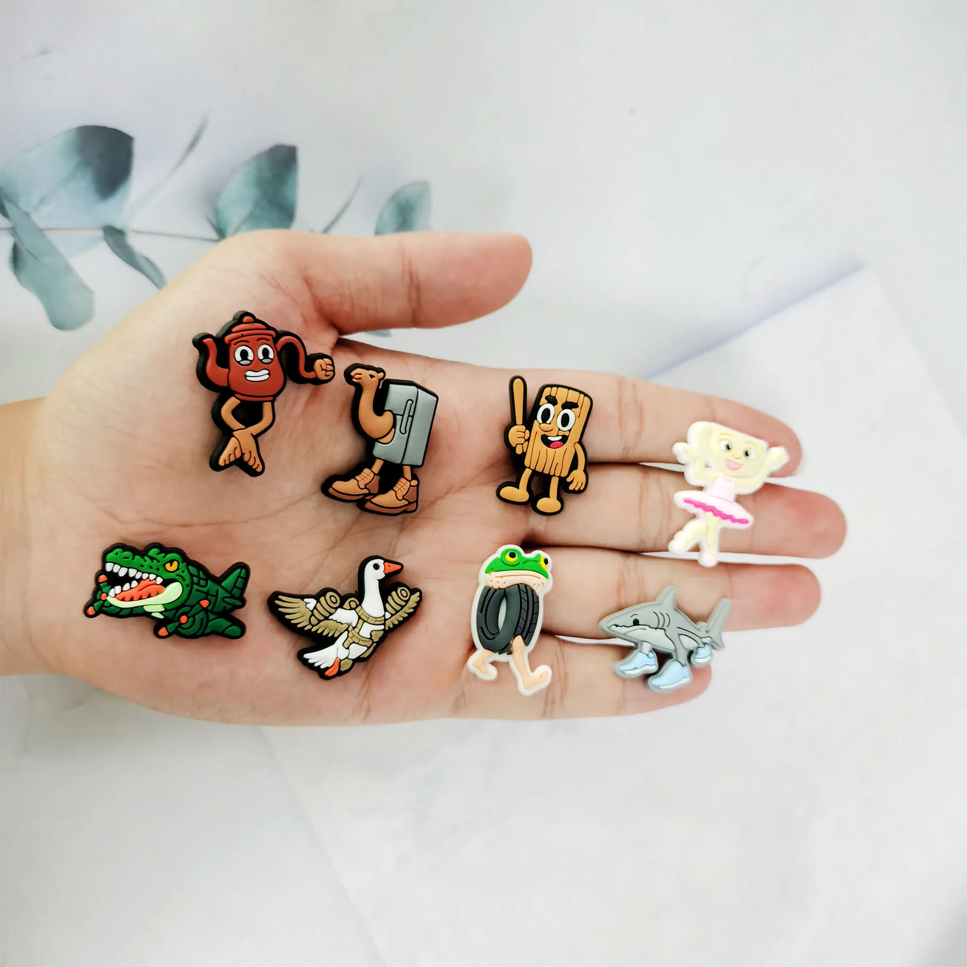 13 قطعة MINISO مضحك القرش القرد سلسلة الأحذية السحر لصنادل الأحذية أكياس الشاطئ ، PVC DIY بها بنفسك الأحذية الزينة اكسسوارات دبابيس الأحذية #5