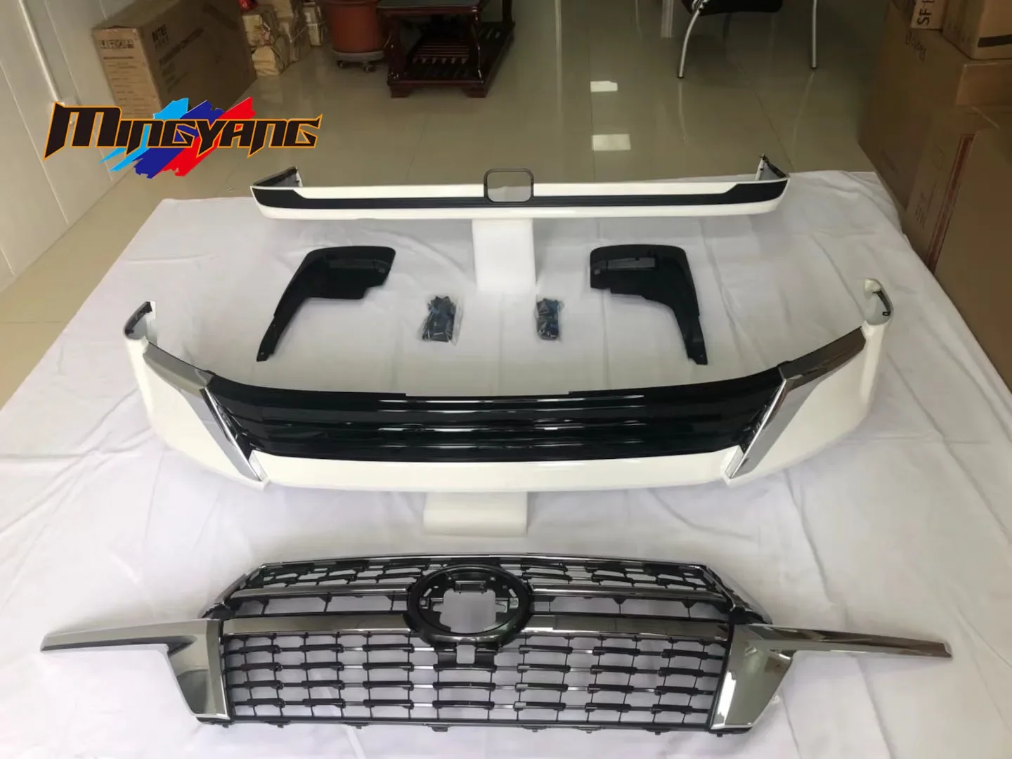 

Factory Hot Selling High Quality 2021 Style Grille Car Bumpers Body Kit for Land Cruiser LC200 FJ200