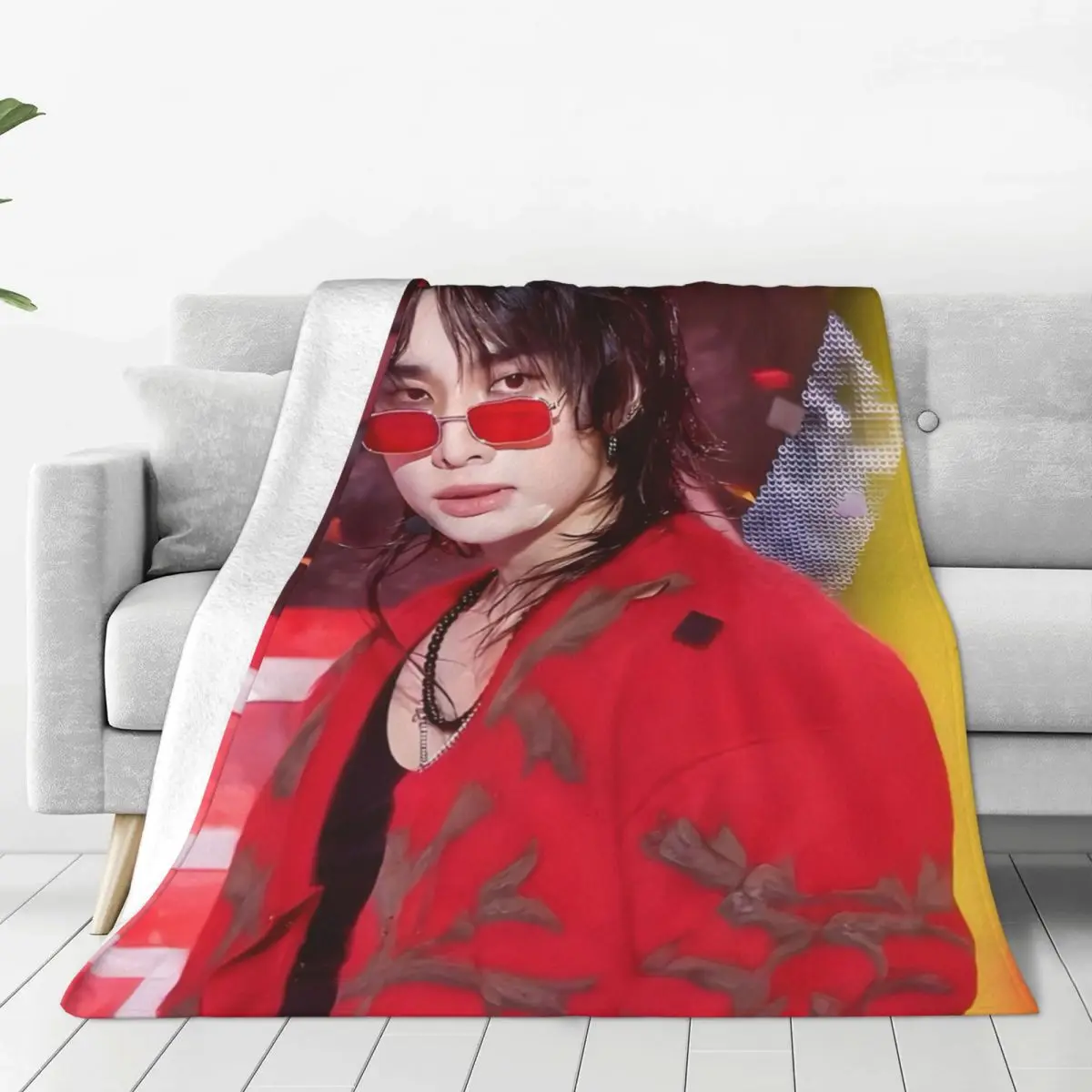 Fluffy Baby Blanket Hwang HyunJin Sofa Camp Nap Bedspread Cozy Flannel Blanket Bedroom Decor