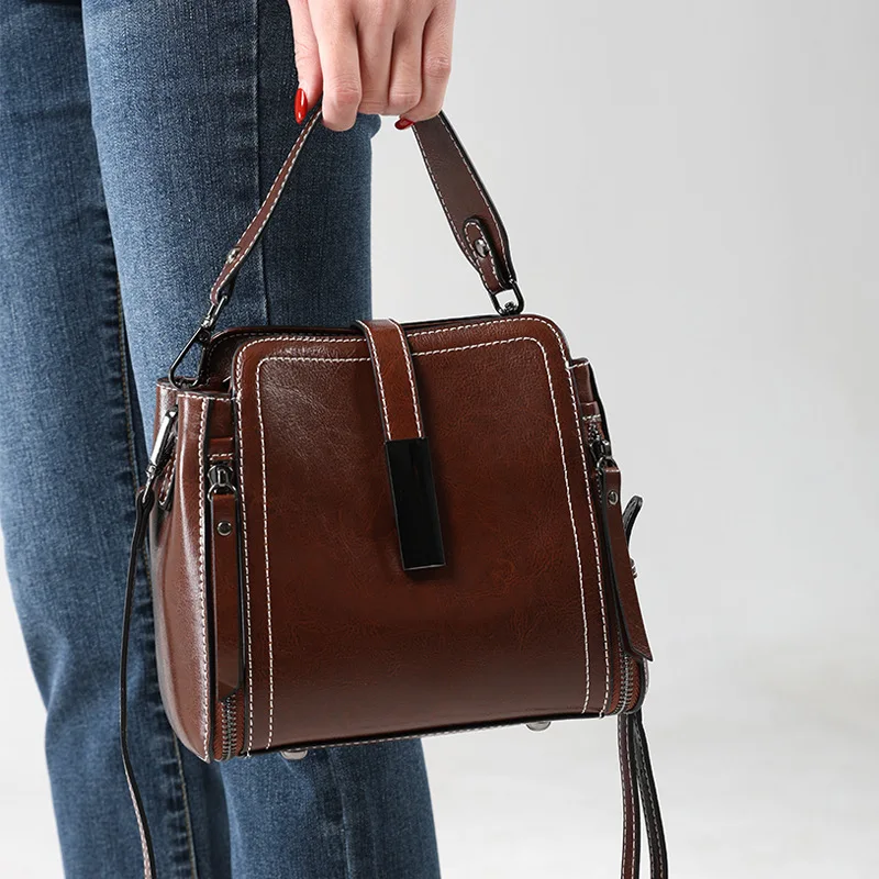 

Маленькая однотонная сумка из искусственной кожи, регулируемый плечевой ремень, женская сумка через плечо, идеальный выбор для повседневного использования и подарков