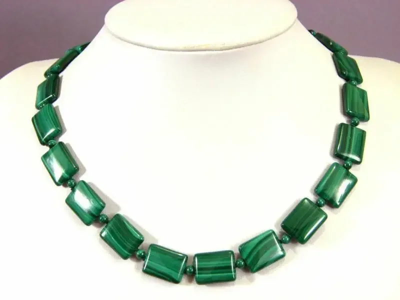 

New 13x18mm Oblong green malachite necklace vintage 18 "