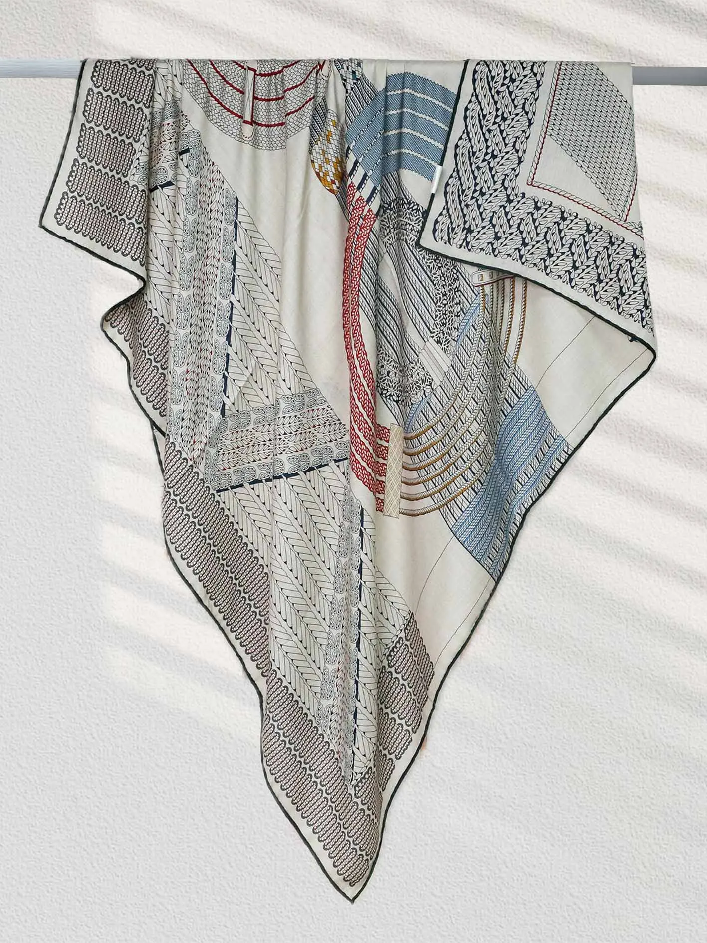 

135CM Winter Large Shawls Hand Rolled Edges Bandanas Head Bag Scarves Christmas Gift Luxury Clothing Bag Accessories