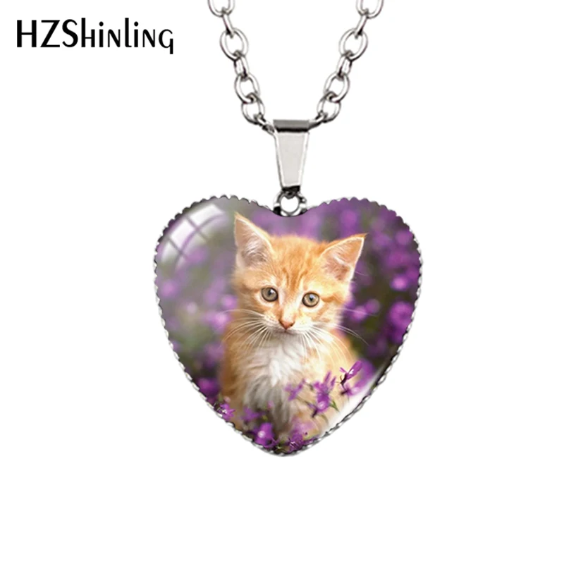 2023 New Cute Cat with Flowers Pendant Necklace Lovely Cats Glass Dome Handmade Jewelry Heart Pendants Gift Women